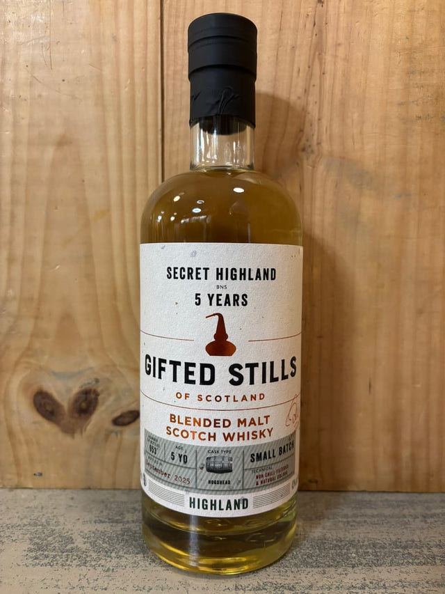 GIFTED STILLS Secret Highland Bns 5 ans Highland Hogshead Single Cask - mise 2025 43% 70cl